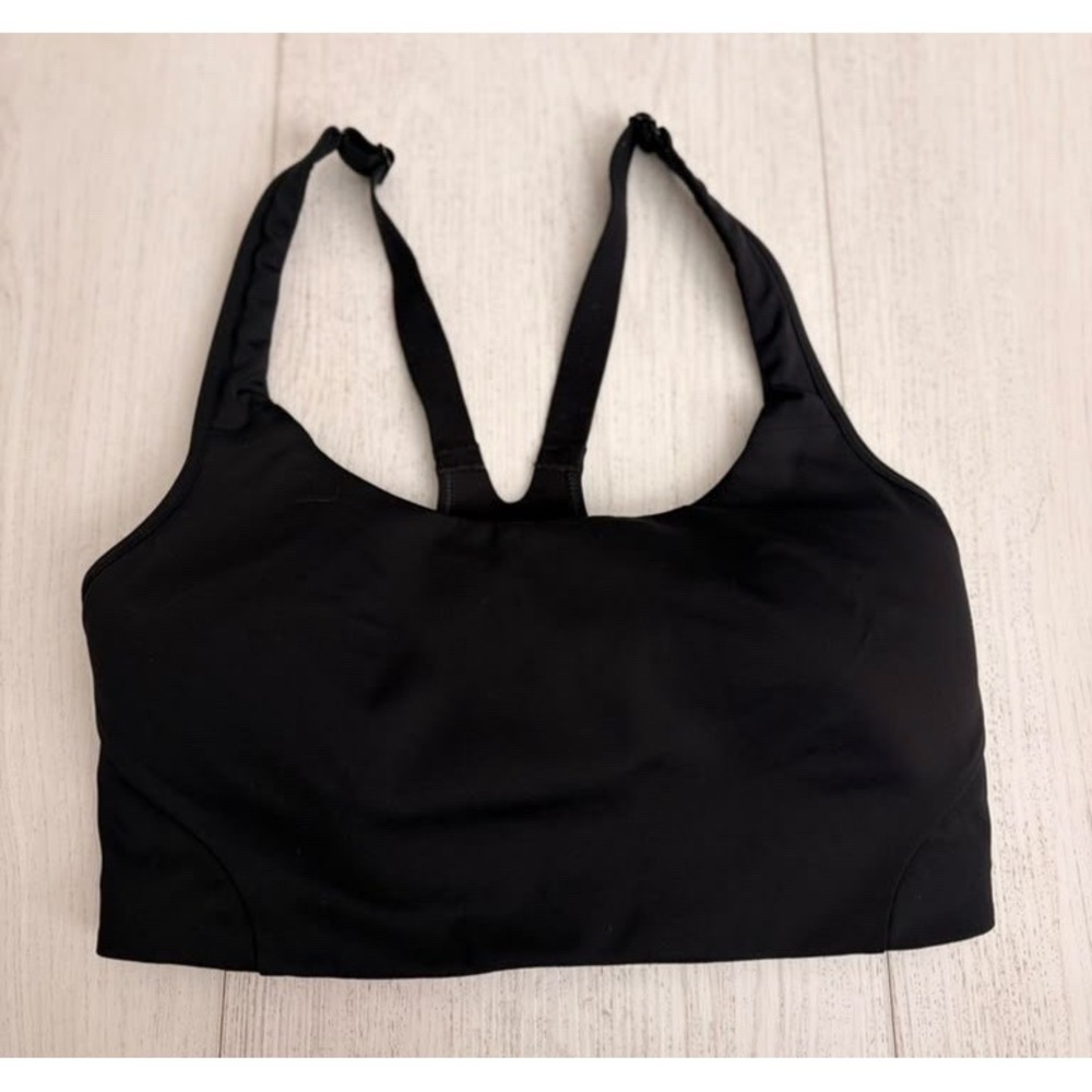 Lululemon Racerback Sports Bra Sz 32DD Black